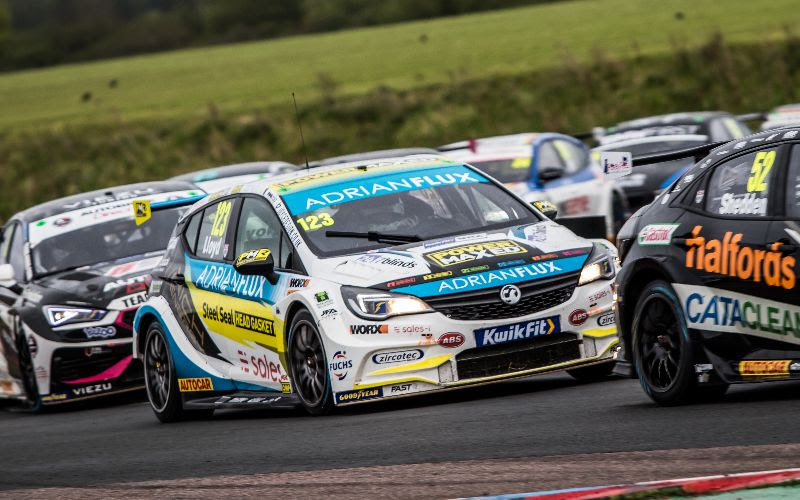 Lloyd opens up his BTCC points tally with top-five finish at Thruxton