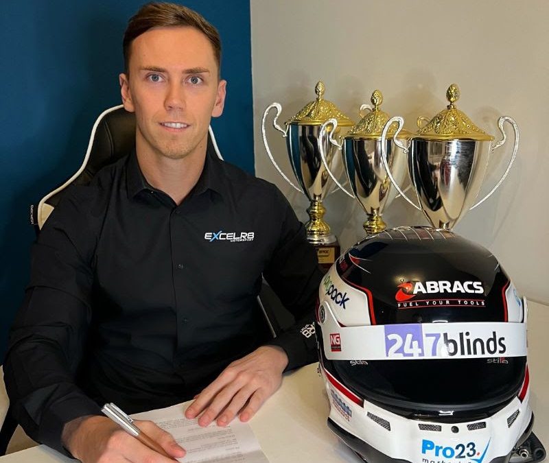 Lloyd signs with EXCELR8 Motorsport for second full BTCC campaign