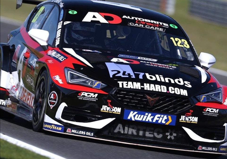 Daniel Lloyd bids to maintain forward progress at high-speed Thruxton